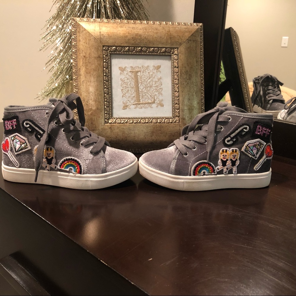 Youth velvet high top sneakers
